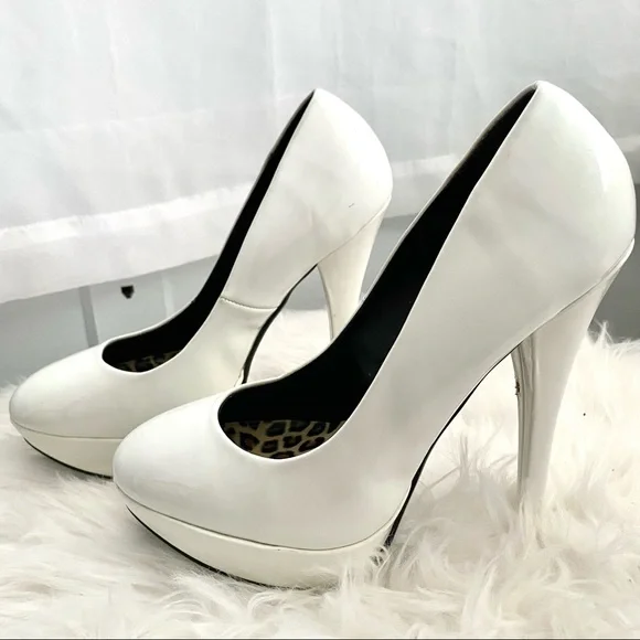 Pin Up Couture White “Harlow” Heels - Picture 14 of 15